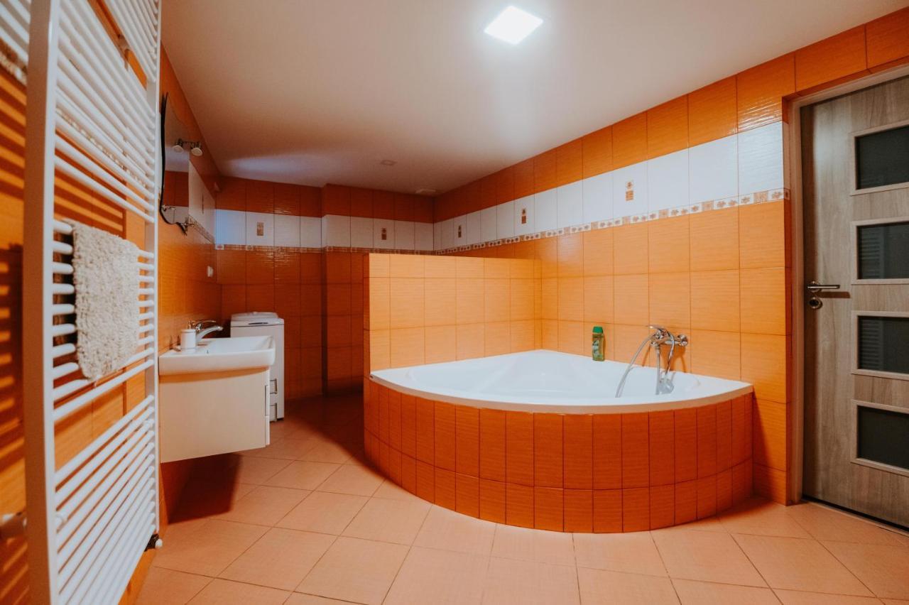 Ard Apartments - Левіце Екстер'єр фото